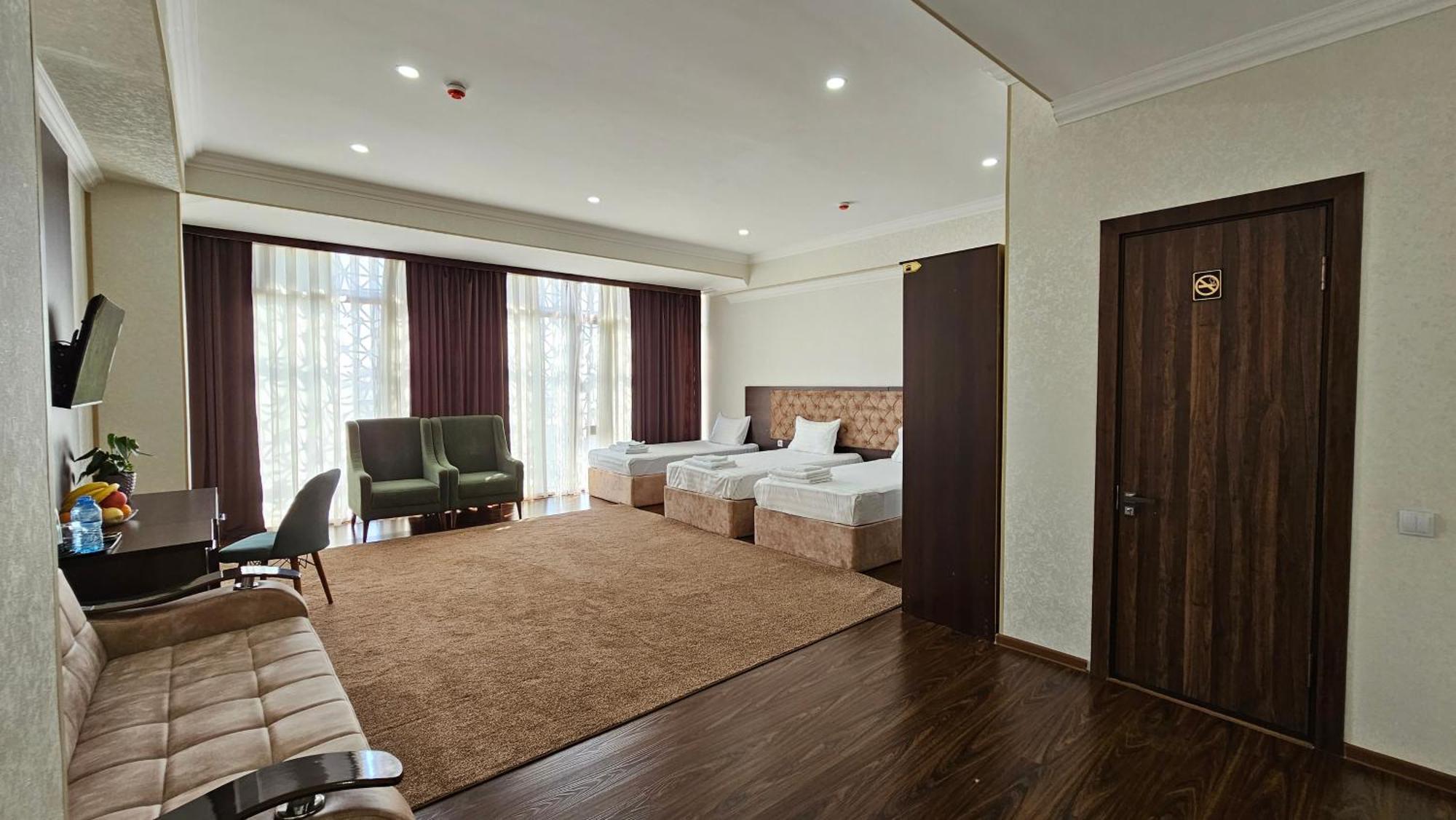 Grand Turon Plaza Hotel Tashkent Exterior foto