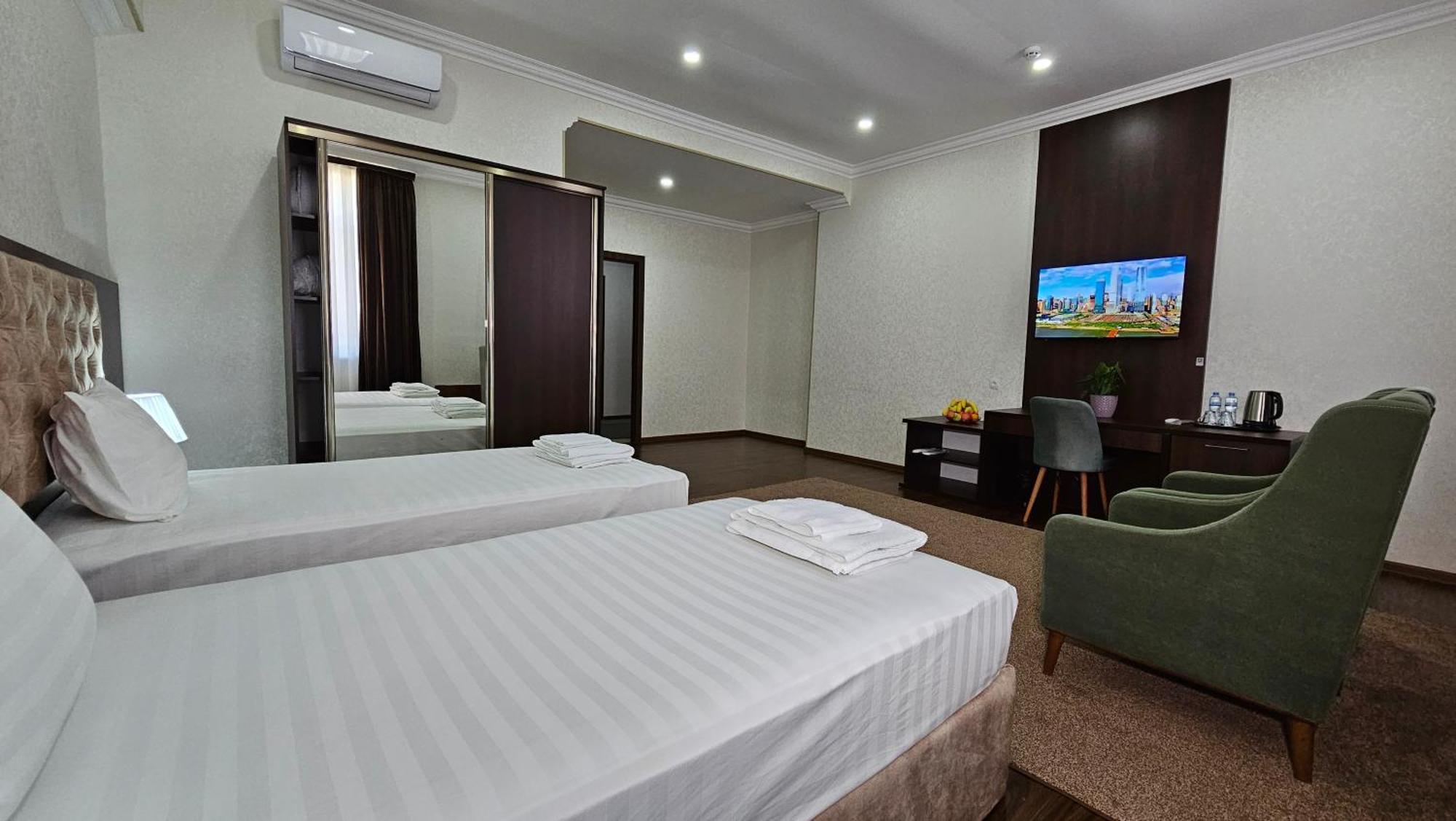 Grand Turon Plaza Hotel Tashkent Exterior foto