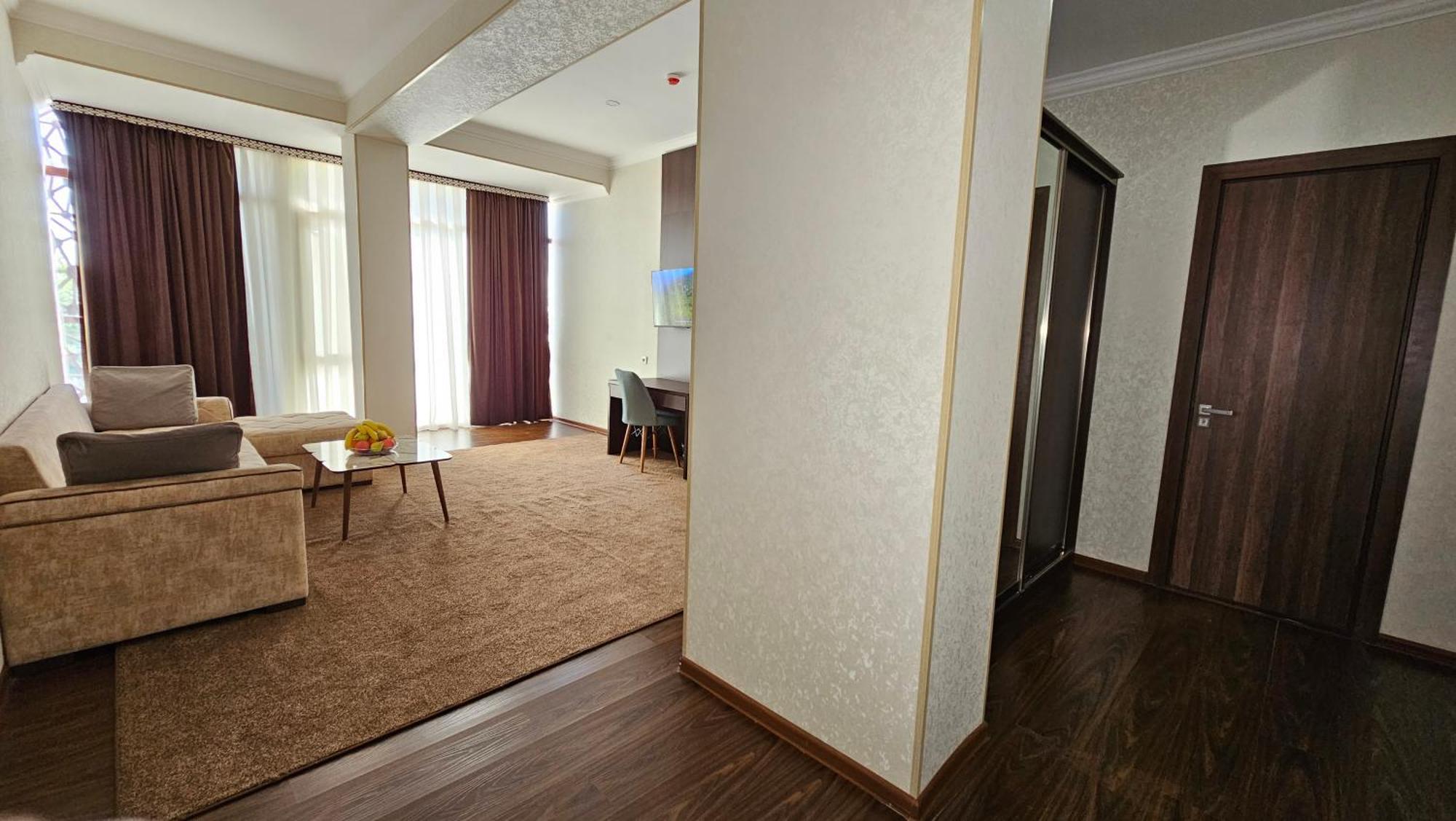 Grand Turon Plaza Hotel Tashkent Exterior foto